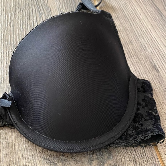 Victoria’s Secret Angels Ipex Underwire Bra, Black, 34B - Picture 10 of 15